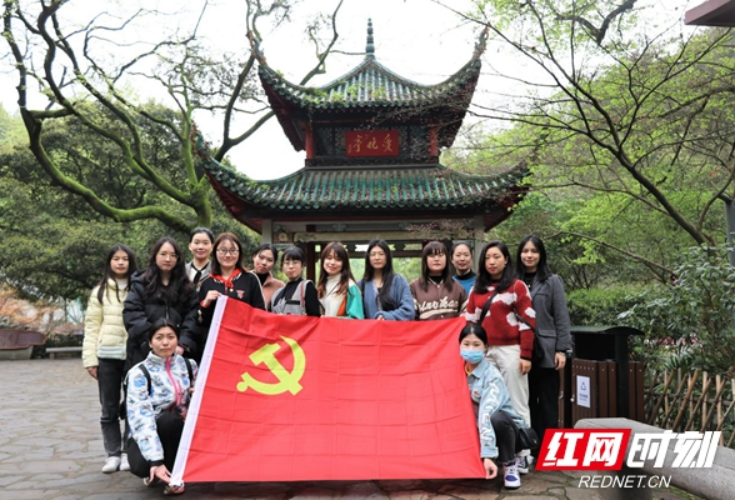 湖南农大马克思主义学院“四史”学习走心又走“新”