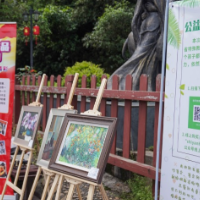 春天里的“童画贩卖机” 省特校公益画展亮相石燕湖景区
