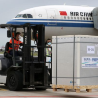 美媒报道：中国疫苗助邻国解燃眉之急