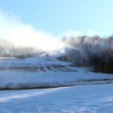 河北崇礼：人工造雪 为滑雪季做准备