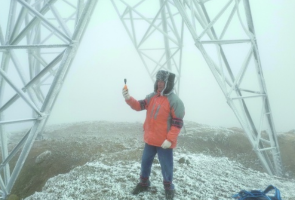 湖南风雪里的观冰员：你听过这个职业吗？