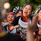 时政画说丨采茶黎山下