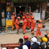 长沙望城救援现场直击：又一被困人员成功获救，已累计救出6人