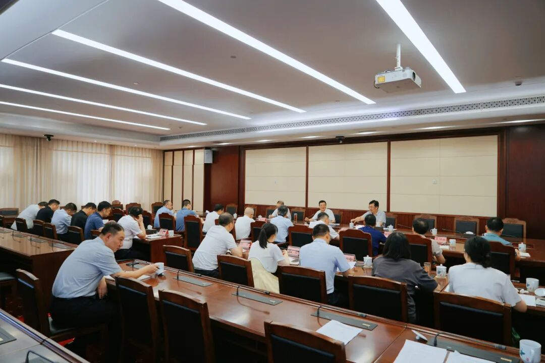 陈飞主持召开省人大常委会关于建立健全生态产品价值实现机制决定（草案）起草工作座谈会