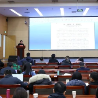 师说新语 | 静水深流处  深耕花自开