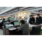 【郴州日报2版】资兴群众凭诚信办理社保业务