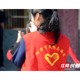 扶贫印记·特写丨一段广场舞与二十一次走访