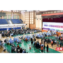 湖南工程学院“方舱接种点”正式启用 4小时完成2516人次  