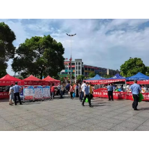 【5.15经侦宣传日】莲乡民警走上街头 告诉市民如何守好钱袋子