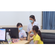 湘潭县劳模钟金盆：做守护母婴健康的铿锵玫瑰（图）