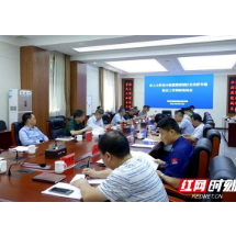 湘潭市部分人大代表到市城管执法局就“停车乱、停车难”问题调研座谈