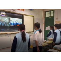 湘潭市三中、新疆高昌二中两校学生线上同唱一首歌