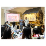 湖南科大学生近距离接触纸影 沉浸式体验古老非遗魅力