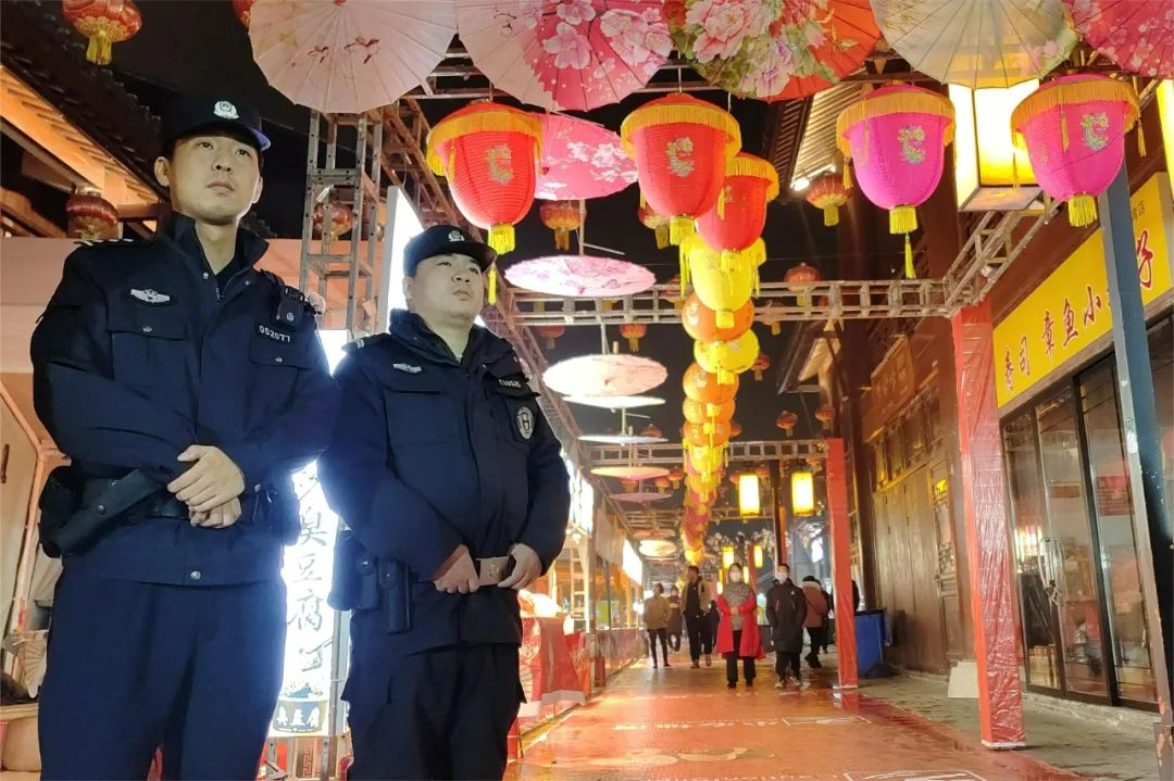 新春走基层｜雨湖公安守护平安不“打烊”