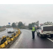 严阵以待!湘潭公安交警全力应对低温寒潮天气