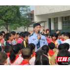 湘潭：民警赵赣龙十年从警路，满满大爱心