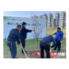 湘潭市城管局组织开展“城市绿化周”活动(图)