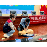 湘钢一中举行班主任培训暨安全专题会议