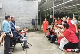 岳塘区摄影家协会慰问抗战老兵