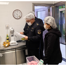 年关守护丨湘潭市市场监管局开展食品安全“守底线”专项行动