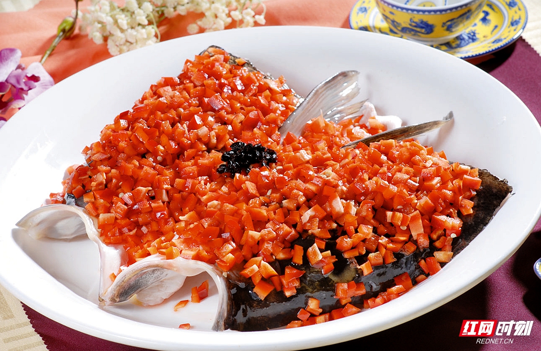 剁椒鱼头.jpg 剁椒鱼头.jpg