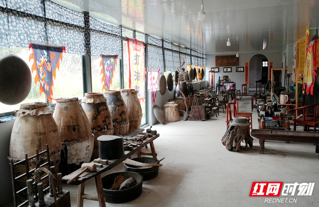 2026千年油鼓（舞）展览馆内陈列的油鼓及民俗老物件1030200106_457_2970.jpg