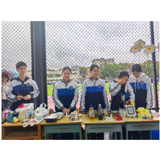 湘钢一中举办第十九届爱心义卖活动