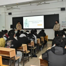 听、看、问、研 湖南理工职院上好“开学第一课”