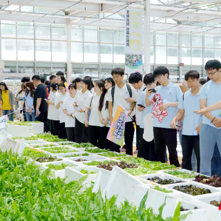 韶山:“行走的思政课”让大学生社会实践火热出圈
