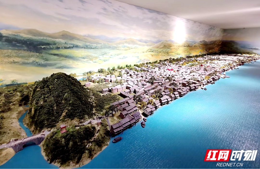 博物馆里的老湘潭市总模型。_副本.jpg 博物馆里的老湘潭市总模型。_副本.jpg