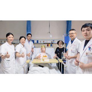 湘潭市第一人民医院:病房里的“生日惊喜”点亮康复之路
