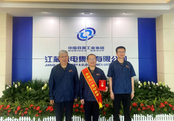 【出彩雨湖人】全国五一劳动奖章获得者卜伟伟：铸国之重器的“先锋刀客”