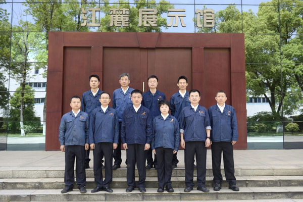 杨康技能创新工作室.jpg