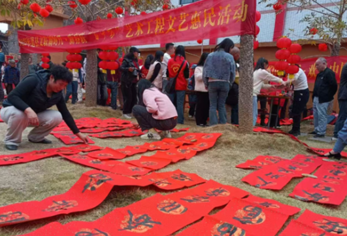 新春走基层丨道县：春联送福 营造浓浓年味（组图）