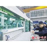 楚天科技一片式全纸包装生产线亮相，产能提升超50%