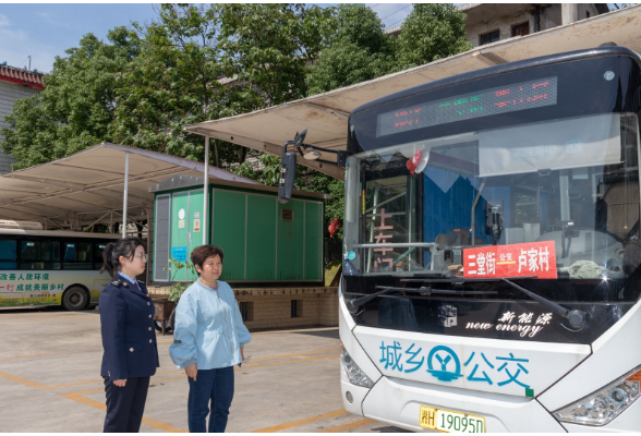 桃江税务：税收优惠为城乡公交“充电蓄能”