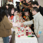 雨花区总工会举办非遗联谊促成佳缘