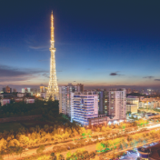 陈中山 张玉洁：积极探索县域媒体深度融合新路