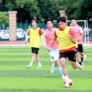 辛小湘丨“湘超”启幕：不只是一场球赛，更是湖南体育发展新动能