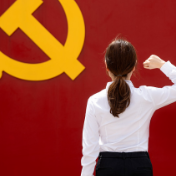 辛小湘丨以正确政绩观答好换届“必考卷”