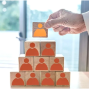 辛小湘丨让“能者多劳”与“能者多得”双向奔赴