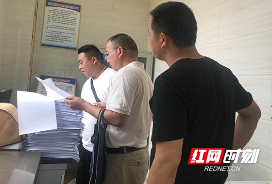 8.3张家界市爱卫办督导慈利县省级卫生县城复审工作.wm.jpg