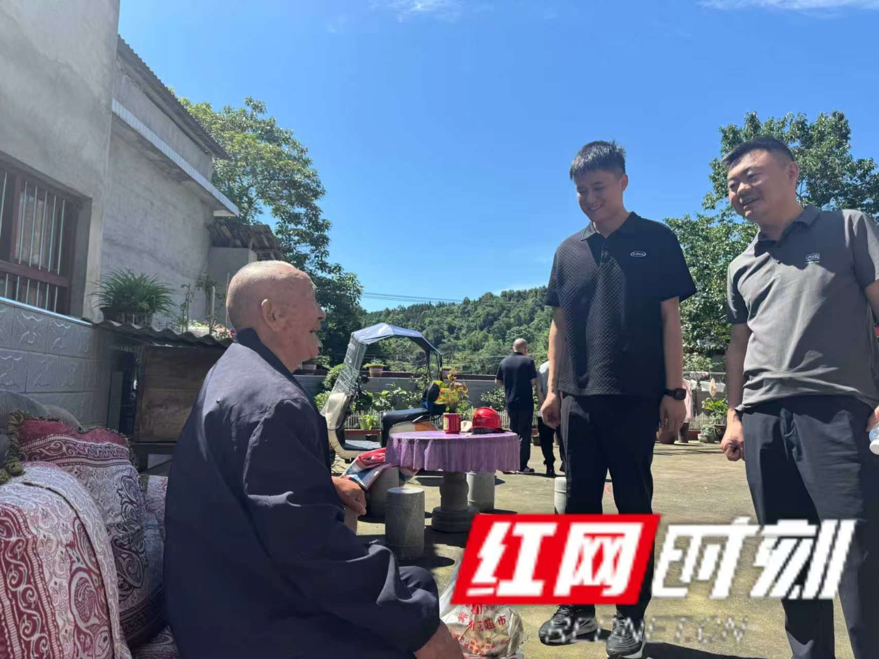 weiwen.jpg weiwen.jpg
