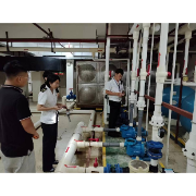 湘潭市卫监局开展游泳场所卫生监督专项行动