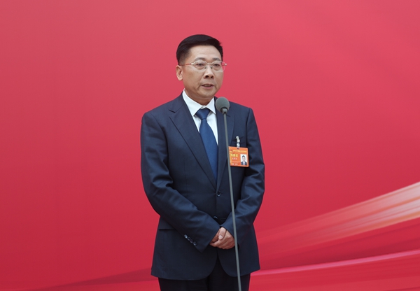 陳博章_副本.jpg