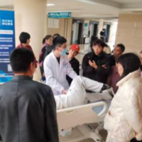 永州市中心医院康复科党支部开展昏迷患者康复指导演示活动