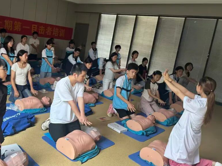 永州市第四人民医院：筑牢安全防线 第一目击者急救+防溺水演练走进校园