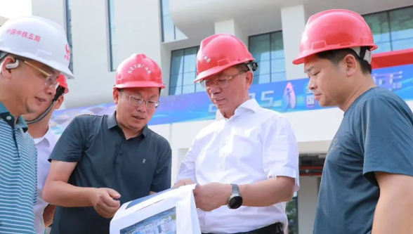 刘浪调研重点项目建设工作