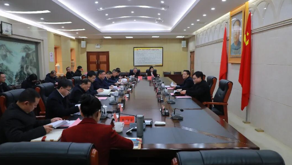 区委常委班子召开2025年度民主生活会 刘浪主持并作总结讲话