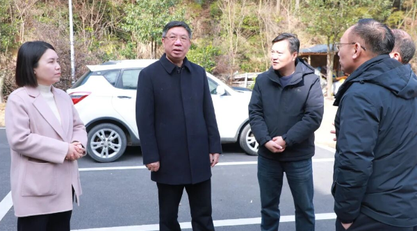 刘浪督导自然保护区内违规经营民宿问题整改工作